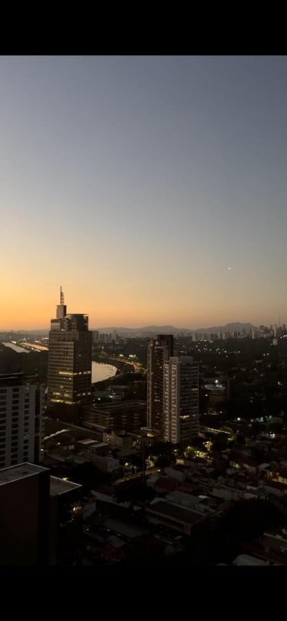 Apartamento Na Faria Lima E Condominio De Luxo Em Pinheiros サンパウロ エクステリア 写真